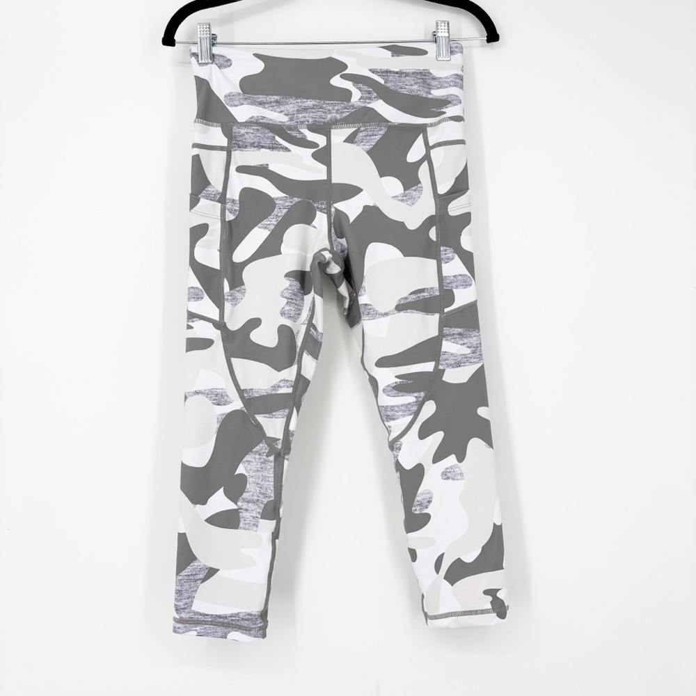 ZYIA Camouflage Leggings in Gray and White - 6-8